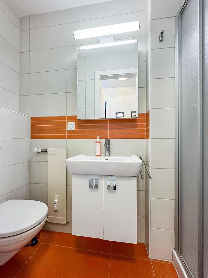 Pied-A-Terre In Crans-Montana, Pool And View - Swiss Alps Apartment Екстериор снимка